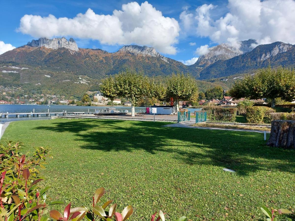 Studio Les Pieds Dans L'Eau Au Bord Du Lac D'Annecy Duingt Exterior foto